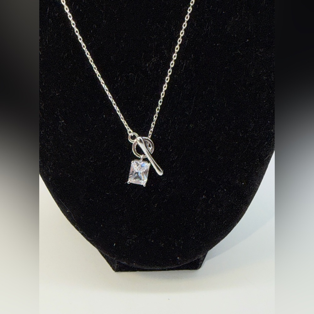 Crystal Toggle Necklace NEW